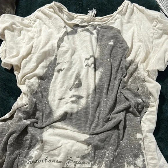 Magnolia Pearl T-shirt Lot (set of 3) - Picture 6 of 7